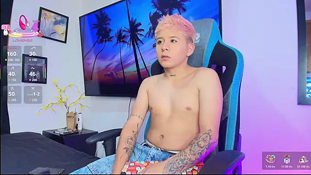 Snapshot of Michael_Lopez_1 chatting on March 4, 7:42 pm Michael Lopez 1 online show from March 4, 7:42 pm