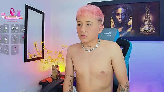 Snapshot of Michael_Lopez_1 chatting on March 10, 8:14 pm Michael Lopez 1 online show from March 10, 8:14 pm