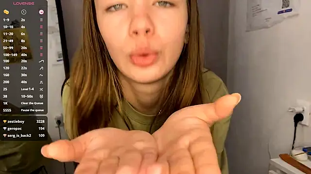 VelvetKate online show from November 6, 7:04 pm