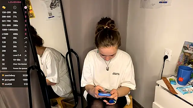 VelvetKate online show from November 7, 7:03 pm