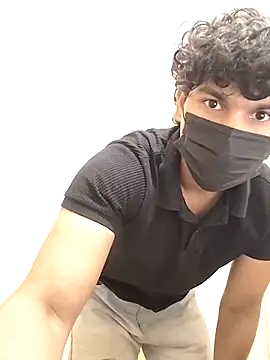 Snapshot of Goodmens5 chatting on November 10, 11:53 am Goodmens5 online show from November 10, 11:53 am