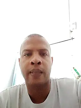 Perropa online show from February 2, 7:45 pm