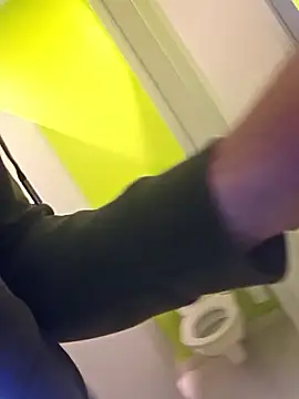 Snapshot of IMGTomi chatting on February 23, 10:45 am IMGTomi online show from February 23, 10:45 am