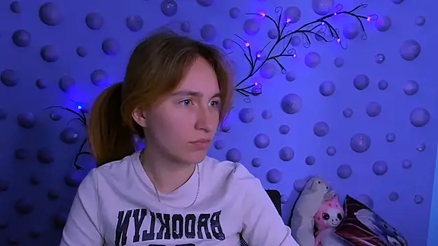 beauty ginger  online show from April 26, 7:22 pm