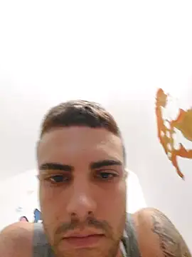 Snapshot of David_leons chatting on August 3, 12:21 pm David leons online show from August 3, 12:21 pm