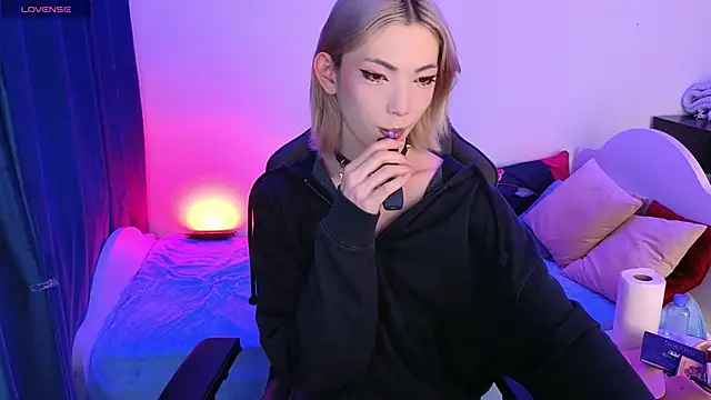 star madison online show from April 29, 12:09 pm