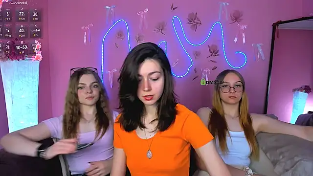 veronica bubble online show from May 15, 7:21 pm