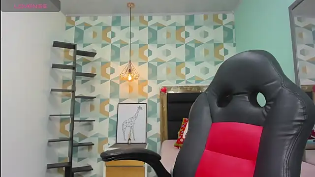 Snapshot of MOLLYSPENCER1 chatting on November 28, 8:00 pm MOLLYSPENCER1 online show from November 28, 8:00 pm