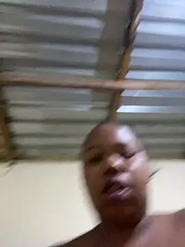 Curvycandy95 online show from March 4, 5:35 am