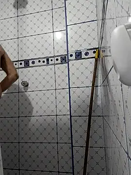 Snapshot of Exotic19cm chatting on November 21, 11:03 pm Exotic19cm online show from November 21, 11:03 pm