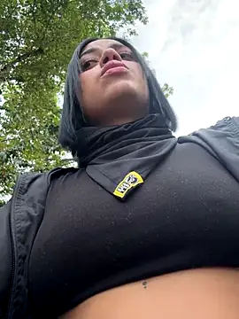 Snapshot of AlannaEvons chatting on November 8, 8:07 pm AlannaEvons online show from November 8, 8:07 pm