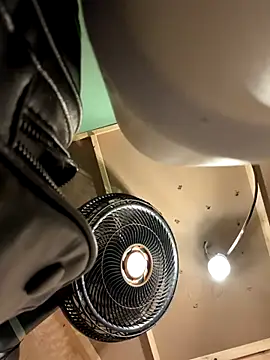 Snapshot of AlannaEvons chatting on December 1, 6:46 pm AlannaEvons online show from December 1, 6:46 pm