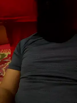 LOVE4GIRL online show from January 18, 5:50 pm