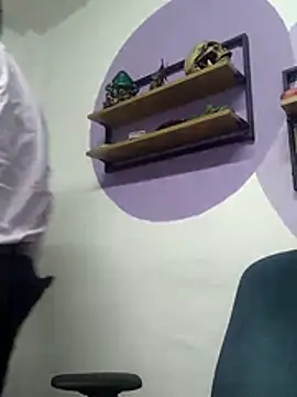 Snapshot of Kn1ghtpanther_ chatting on March 23, 1:31 am Kn1ghtpanther online show from March 23, 1:31 am