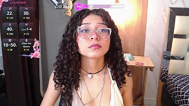 Snapshot of honeymoon_12 chatting on June 7, 2:48 am honeymoon 12 online show from June 7, 2:48 am