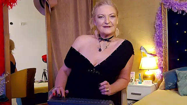 Allura Jenson online show from June 13, 9:24 pm