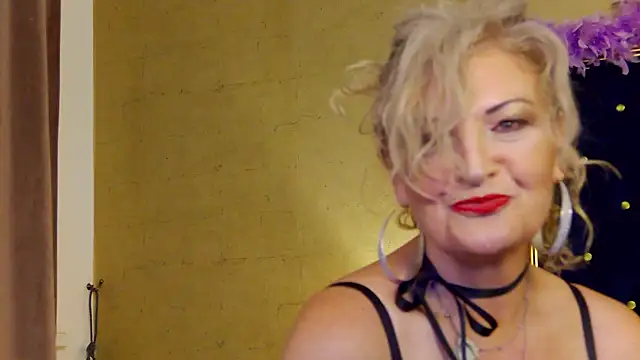 Allura Jenson online show from July 5, 9:55 pm