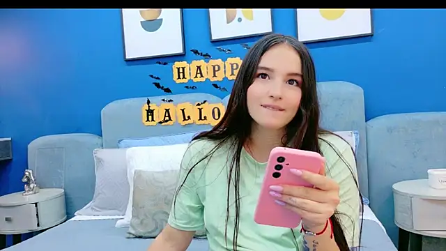 Ashley Evans22 online show from October 27, 8:13 pm