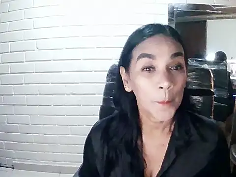 MiiaVelasquez online show from November 3, 3:52 am