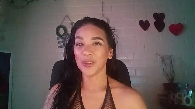 MiiaVelasquez online show from April 4, 4:44 am