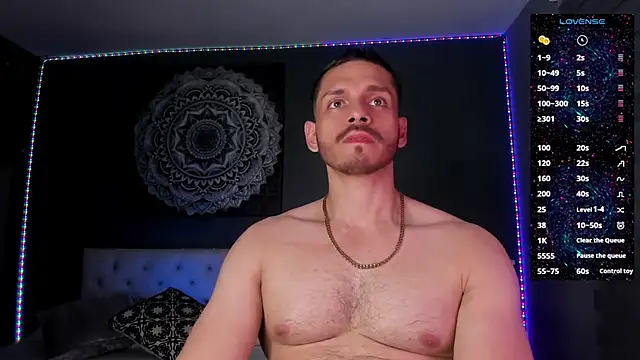 Snapshot of TianZilac chatting on December 22, 6:38 pm TianZilac online show from December 22, 6:38 pm