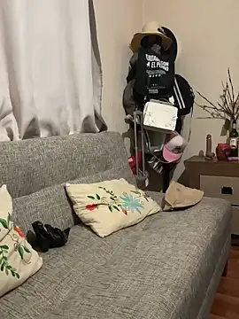 LaGueraDelMar online show from October 11, 1:05 am