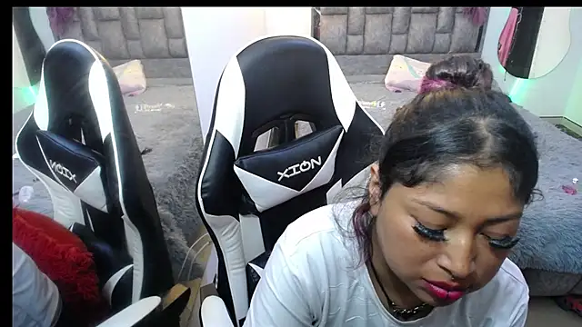 Snapshot of konojan_6 chatting on July 28, 10:53 pm konojan 6 online show from July 28, 10:53 pm