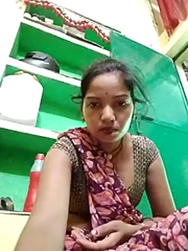 Snapshot of Seema_guptaji chatting on July 14, 10:21 am Seema guptaji online show from July 14, 10:21 am