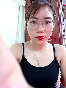 MyMy08 online show from December 3, 12:25 pm