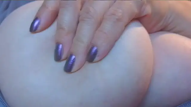 Snapshot of sharoldfox19 chatting on September 19, 8:16 am sharoldfox19 online show from September 19, 8:16 am