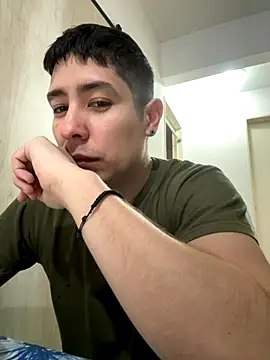 Snapshot of 9999Alez chatting on September 25, 9:07 pm 9999Alez online show from September 25, 9:07 pm