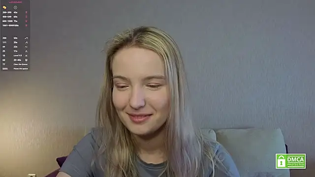 Snapshot of HongTomczak chatting on June 23, 7:39 am HongTomczak online show from June 23, 7:39 am