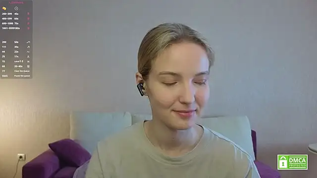 Snapshot of HongTomczak chatting on July 22, 6:16 am HongTomczak online show from July 22, 6:16 am