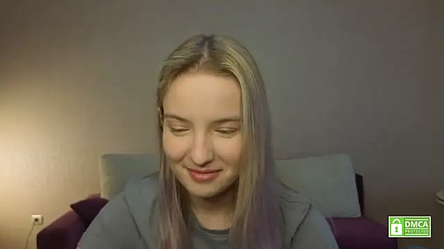 Snapshot of HongTomczak chatting on July 27, 6:31 am HongTomczak online show from July 27, 6:31 am