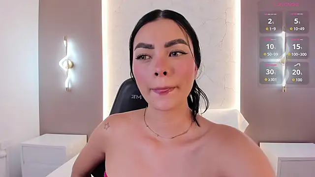 Snapshot of emily_tolson chatting on December 13, 7:53 pm emily tolson online show from December 13, 7:53 pm