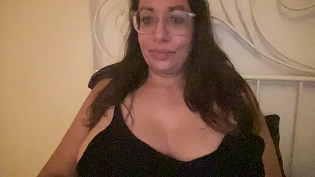 RosaFreya online show from July 6, 3:25 am