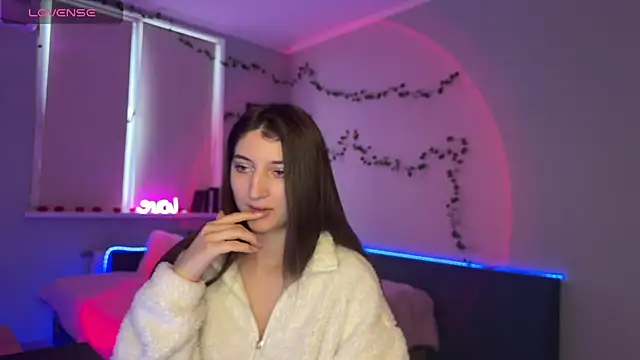 Snapshot of kitty_kristy1 chatting on April 18, 3:38 pm kitty kristy1 online show from April 18, 3:38 pm