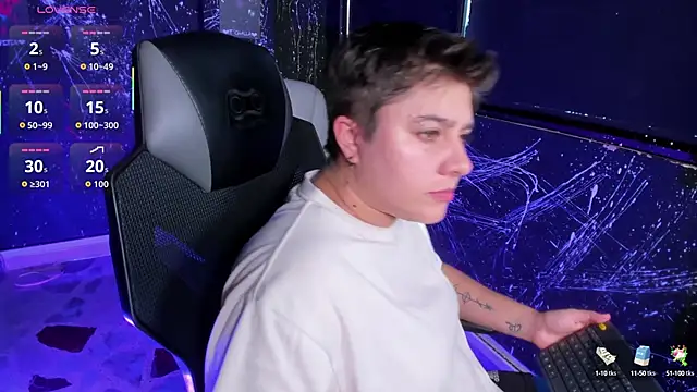 IanGilbert online show from September 24, 8:01 pm