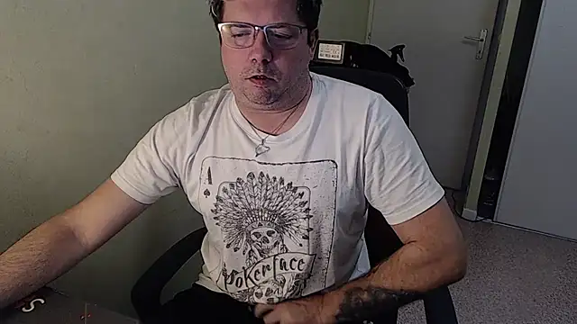 blueandwhite1 online show from January 8, 3:39 pm