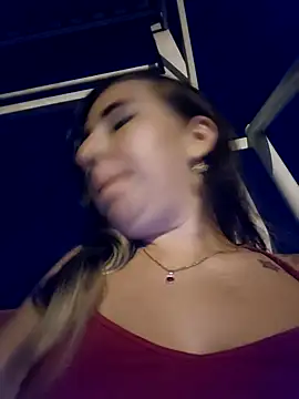 isabella lovem online show from April 28, 4:39 am