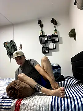 Snapshot of Jaguer2213 chatting on November 4, 3:27 am Jaguer2213 online show from November 4, 3:27 am