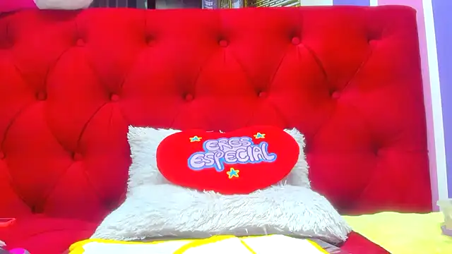 Snapshot of teilor_dreamse chatting on November 30, 4:49 am teilor dreamse online show from November 30, 4:49 am