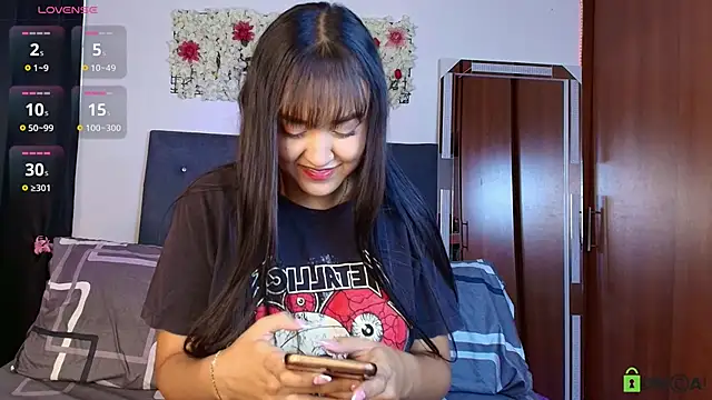 madisonwalkeeer online show from October 12, 12:59 pm