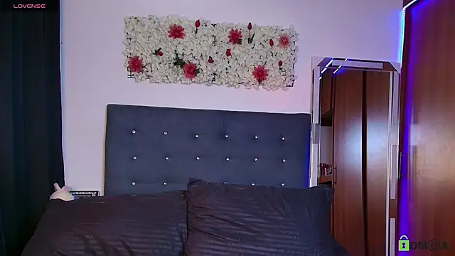 madisonwalkeeer online show from October 29, 8:10 pm