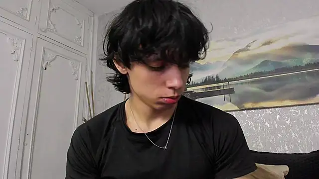 Snapshot of Tyler_durten chatting on June 24, 4:00 am Tyler durten online show from June 24, 4:00 am