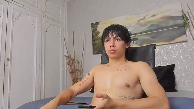 Snapshot of Tyler_durten chatting on July 4, 9:32 pm Tyler durten online show from July 4, 9:32 pm