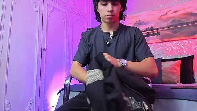 Snapshot of Tyler_durten chatting on July 29, 3:37 am Tyler durten online show from July 29, 3:37 am
