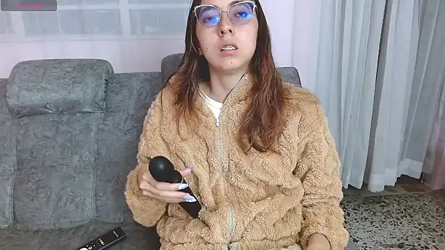 Snapshot of AnnieSparkle chatting on June 14, 12:08 am AnnieSparkle online show from June 14, 12:08 am
