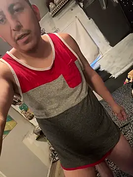 Snapshot of B3toBaby chatting on November 4, 12:32 am B3toBaby online show from November 4, 12:32 am