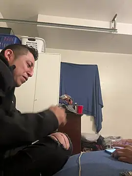 Snapshot of B3toBaby chatting on March 20, 11:37 am B3toBaby online show from March 20, 11:37 am